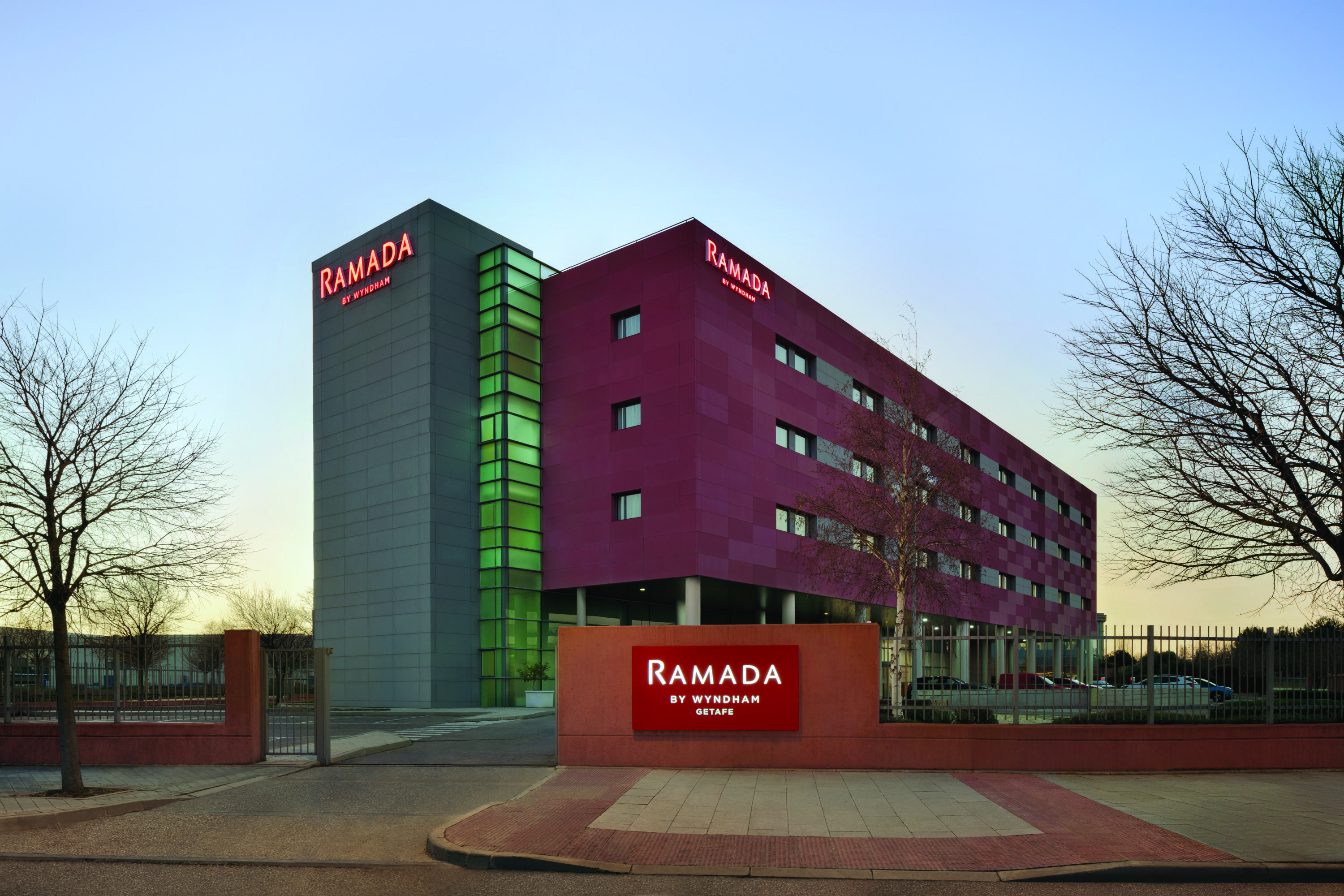 Ramada By Wyndham Madrid Getafe Otel Dış mekan fotoğraf