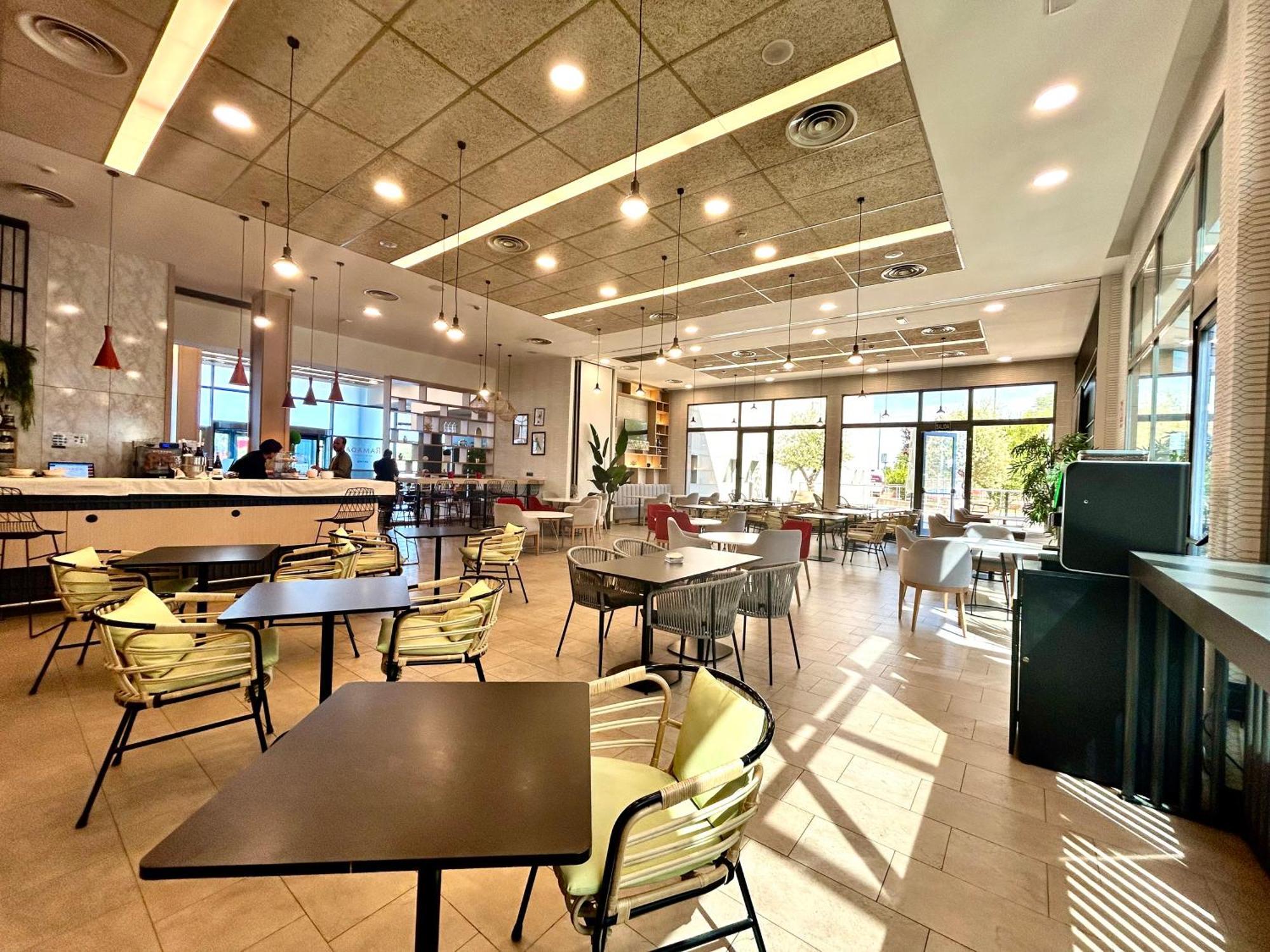 Ramada By Wyndham Madrid Getafe Otel Dış mekan fotoğraf